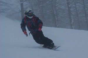 Снегопад мешает фрирайдерам выступать на Russian Snowweek в Сочи