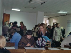 Муниципальным служащим Сочи приказывают голосовать досрочно, угрожая увольнением