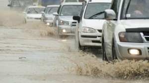 Ливень парализовал движение из Сочи в Адлер