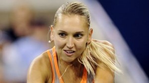 Веснина вышла в четвертьфинал турнира в Понте-Ведра