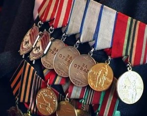 Ветераны получили заслуженные боевые награды