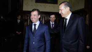 Медведев может собрать в Сочи лидеров Турции и Армении
