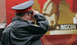 Милиционер в одиночку поймал четырех воров Милиционер в одиночку поймал четырех воров