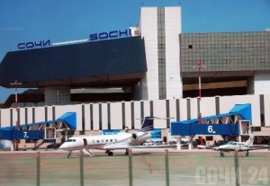 Новый терминал аэропорта "Сочи" обслужил 206 тыс. пассажиров