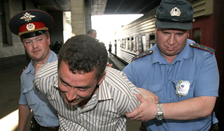 Милиционер по ошибке отпустил задержанного Милиционер по ошибке отпустил задержанного