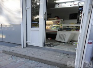 Горькая правда улицы Чайковского Ограбленный ларек на остановке "Политехникум"