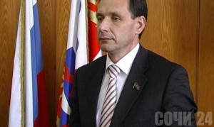 Внеочередная сессия городского собрания Председатель городского собрания Сочи Анатолий Луцик