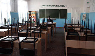 В школе Новосибирска избили учительницу В школе Новосибирска избили учительницу