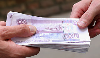 Россияне стали реже давать взятки Россияне стали реже давать взятки