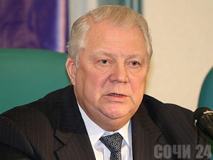 В Сочи почетного президента ОКР наградили орденом Почетный президент Олимпийского комитета России Виталий Смирнов