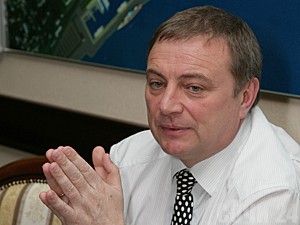 Мэр наградит пожарника за спасение людей из горящего ресторана Мэр Сочи Анатолий Пахомов. Фото: kp.ru