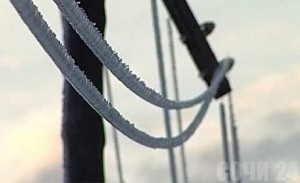 Около 15 тысяч человек остались без света из-за погоды