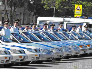 Сотрудники ОГИБДД принимали на внештатную службу уголовников