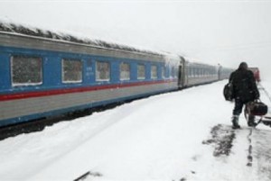 Из-за гололеда на дорогах запущены дополнительные поезда