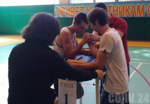 Юношеская команда Сочи по армспорту выиграла в городском первенстве
