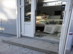 Ограбленный ларек на остановке