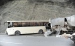 На Мамайском перевале столкнулись автобус и грузовик