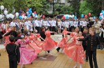 Последний звонок для выпускников олимпийской столицы